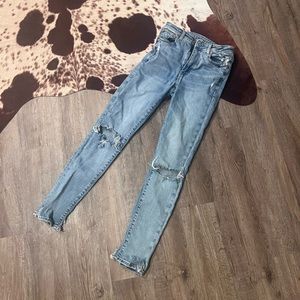 American Eagle Super Hi-Rise Jegging Jean, 4L